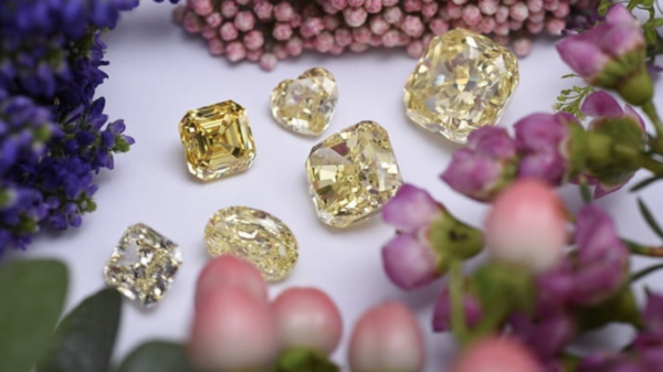 러시아 광산업체 알로사의 가공 다이아몬드.사진=알로사 인스타그램