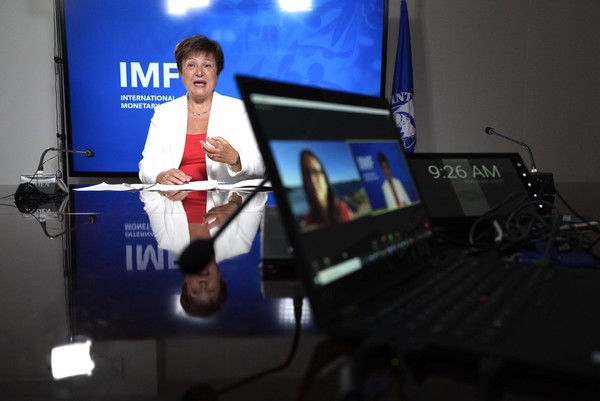 크리스탈리나 게오르기에바 국제통화기금(IMF) 총재가 발언하고 있다. 사진=IMF라이브 트위터