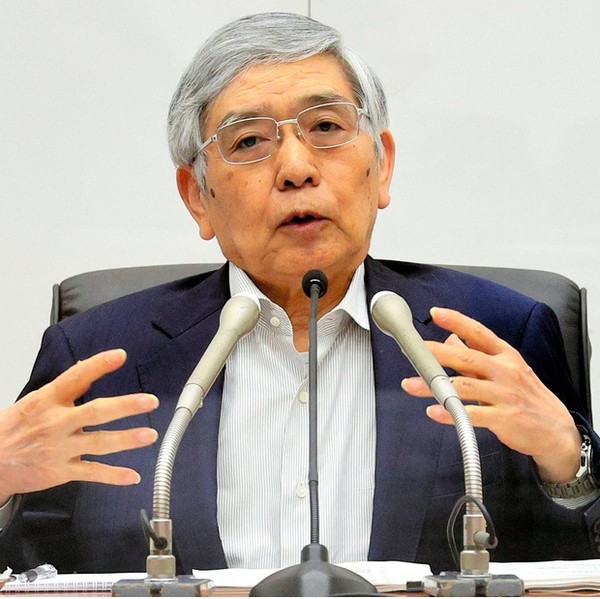 구로다 하루히코 일본 중앙은행 '일본은행' 총재가 지난 7월16일 기자회견에서 발언하고 있다. 사진=아사히신문