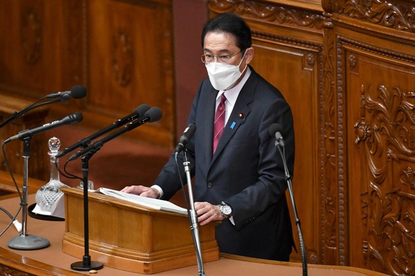 기시다 후미오 일본 총리가 일본 의회에서 정책 연설을 하고 있다. 기시다 후미오 총리는 적기기 공격능력 보유를 추진하고 있다. 사진=재팬타임스/지지통신