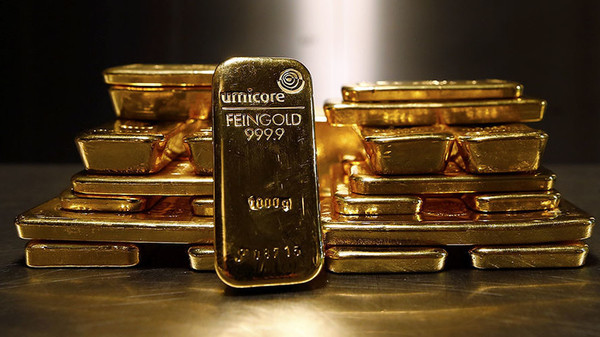 최근 상승세를 타고 있는 금값이 앞으로 더 오를 수 있다는 국내외 전문가들의 분석이 나왔다. 국제금값은 온스당 1870달러대를 돌파했다. 유미코어가 생산하는 골드바.사진=CNews DB