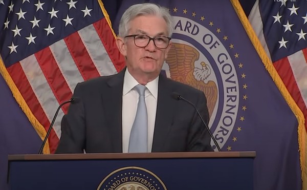 제롬 파월 미국 연방준비제도(Fed) 의장이 연방공개시장위원회(FOMC) 이후 기자회견에서 발언하고 있다. 파월 의장은 지난 7~8일 의회 증언에서 "금리인상 속도를 높일 준비가 돼 있다"며 금리인상 의사를 밝혔다. 사진=Fed 유튜브 캡쳐