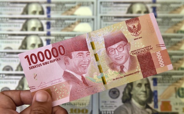 인도네시아 통화인 10만 루피아 지폐. 사진=자카르타포스트
