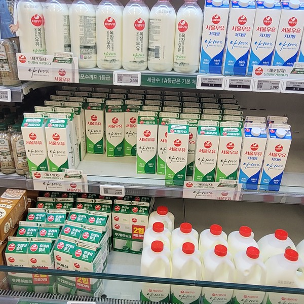 서울 용산구의 한 대형마트 우유 판매대에 진열돼 있는 서울우유. 사진=박준환 기자