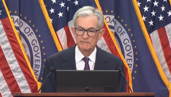 제롬 파월 Fed 의장. 사진은 최근 FOMC 후 기자회견에서 모두발언을 하고 있다. 사진=Fed 유튜브 캡쳐